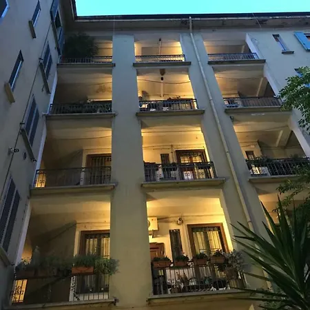 普利纽斯公寓 米兰